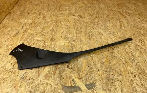 Porsche Macan (95B) Front bumper splitter molding 95B807174C