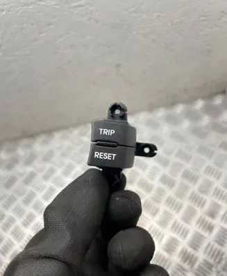 Other switches/knobs/shifts