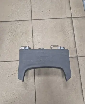 Toyota Prius (XW30) Knee airbag 