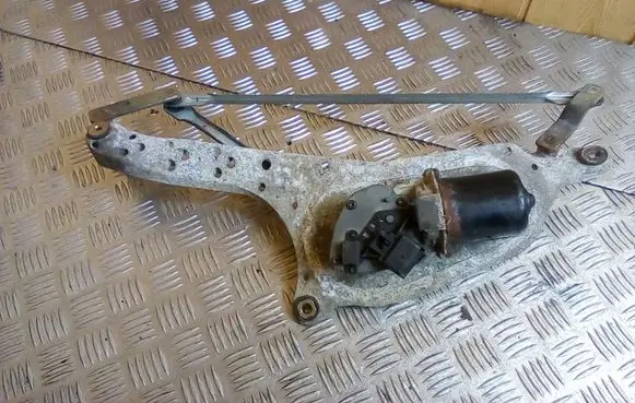 Renault Laguna II Front wiper linkage and motor 8200000525