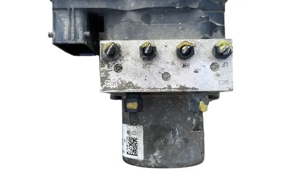 Hyundai i40 ABS Pump 01115386ABB GK5MDF116093A 152GA11G1523A2