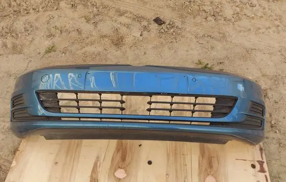 Volkswagen Golf VII Front bumper 