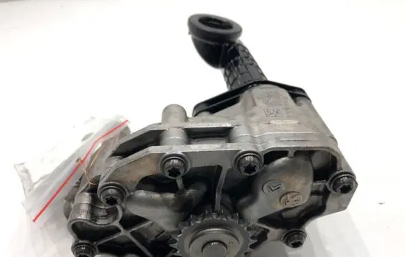 Toyota Proace Oil pump 9807727980