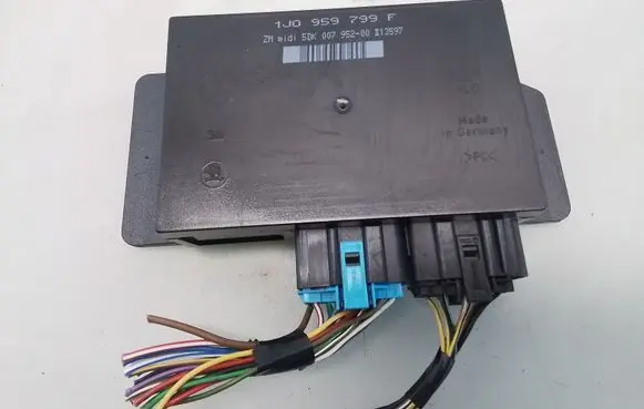 Volkswagen PASSAT B5 Comfort/convenience module