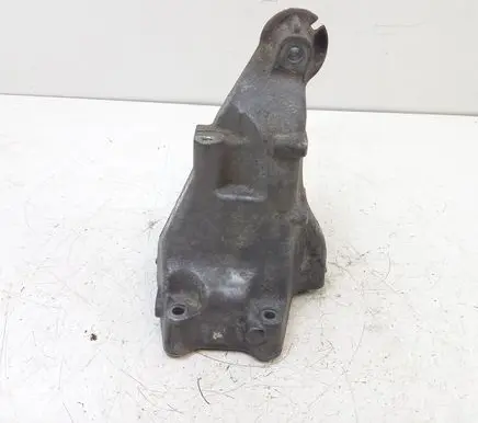 Mercedes-Benz E W212 Engine mounting bracket A6512233504