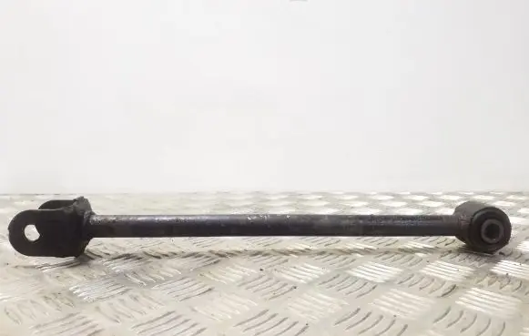 Toyota Avensis T220 Rear control arm