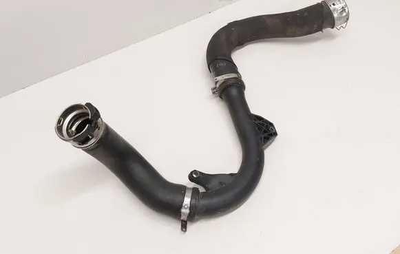Intercooler hose/pipe