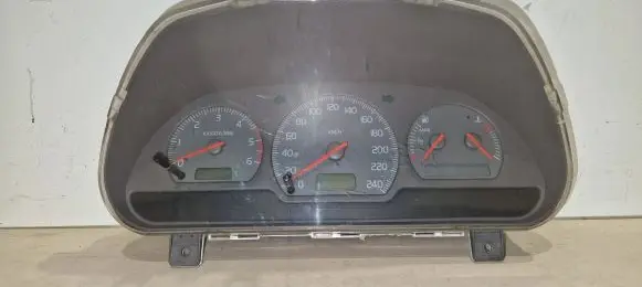 Volvo S40, V40 Speedometer (instrument cluster) 30889704