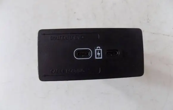 Volvo XC90 USB socket connector 32375814
