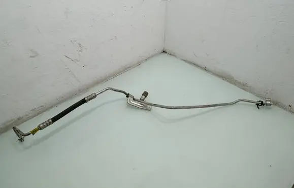 Air conditioning (A/C) pipe/hose