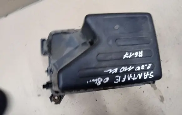 Hyundai Santa Fe Air filter box 281102B200C03