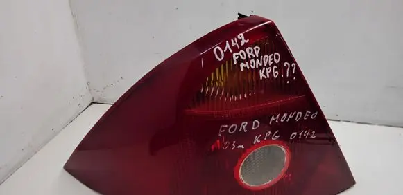 Ford Mondeo Mk III Rear/tail lights 1S7113405A
