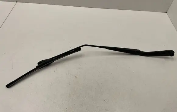 Nissan Juke I F15 Windshield/front glass wiper blade 