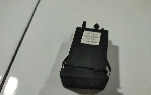 Audi A6 S6 C4 4A Windscreen/window heater switch 4A0941503F