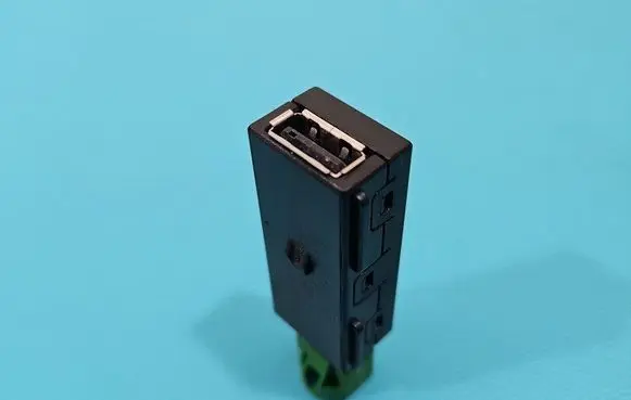 Skoda Octavia Mk3 (5E) USB socket connector 5Q0035726E IMPRK1500217