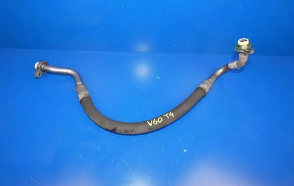 Volvo V60 Air conditioning (A/C) pipe/hose 31332343 20101209A X2065004