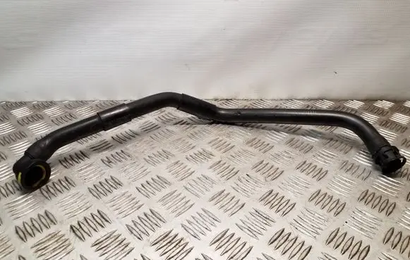 Engine coolant pipe/hose