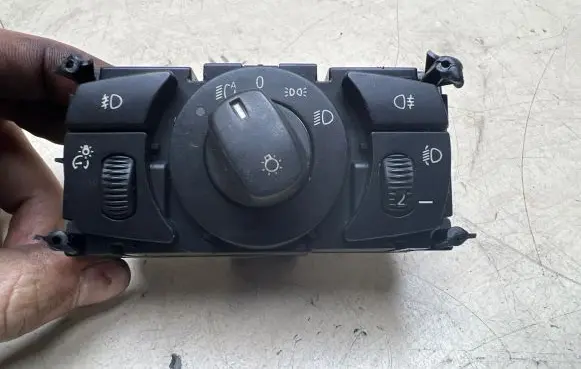 BMW 5 E60 E61 Light switch 6925295