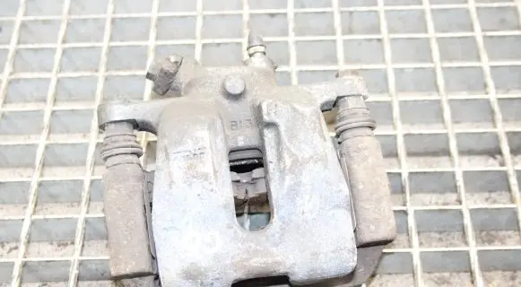 Land Rover Discovery 3 - LR3 Rear brake caliper