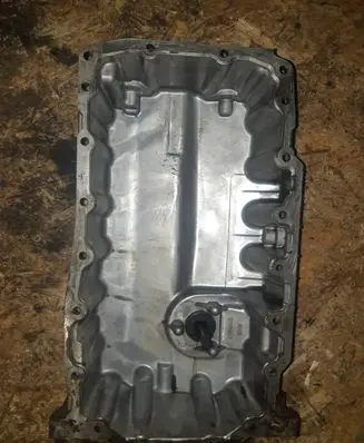 Volkswagen PASSAT B7 Oil sump 03G103603AB