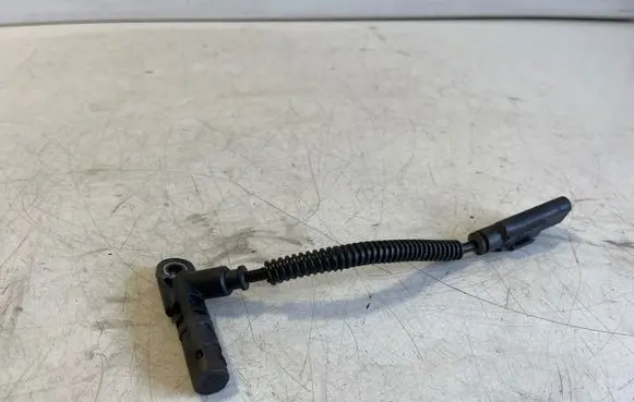 Opel Vivaro Camshaft position sensor 9810375980