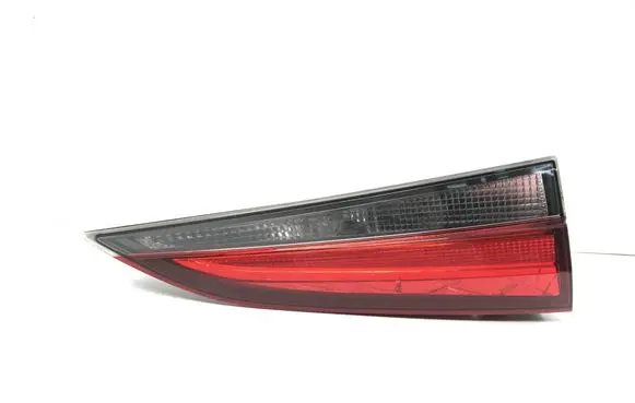 Skoda Scala Tailgate rear/tail lights 657945093 657945107