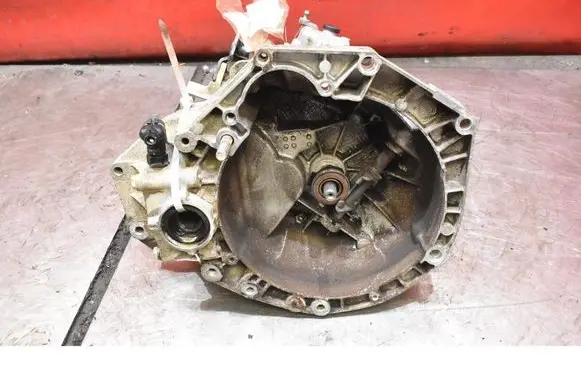 Fiat Panda 141 Manual 6 speed gearbox 55181588