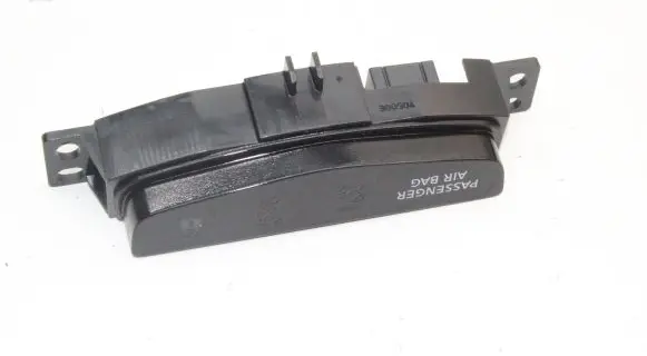 Nissan X-Trail T32 Passenger airbag on/off switch 