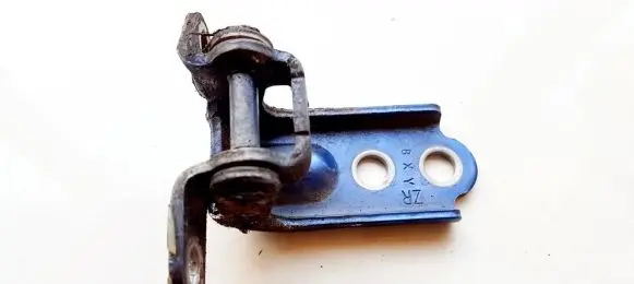 Subaru Forester SH Rear door lower hinge 8XYZR