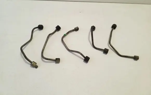 Volvo V40 Cross country Fuel injector supply line/pipe 