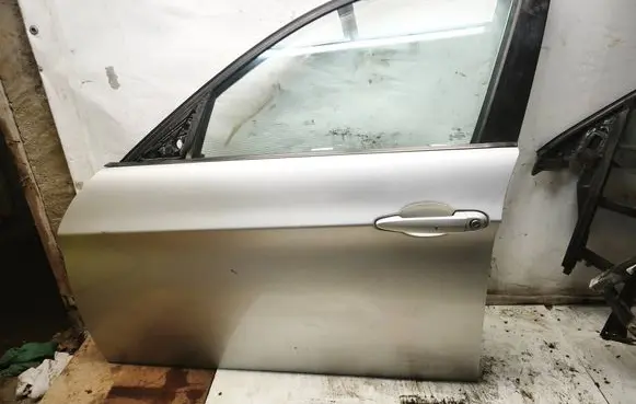 BMW 3 E90 E91 Front door 