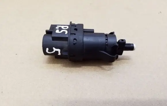 Volvo C30 Brake pedal sensor switch 3M5T13480