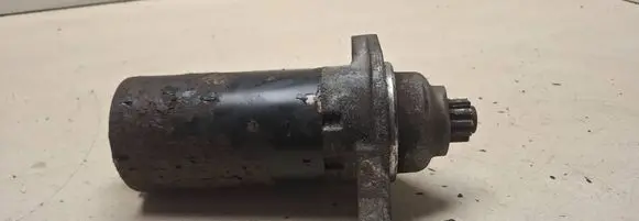 Volkswagen Golf VI Starter motor 1005831660