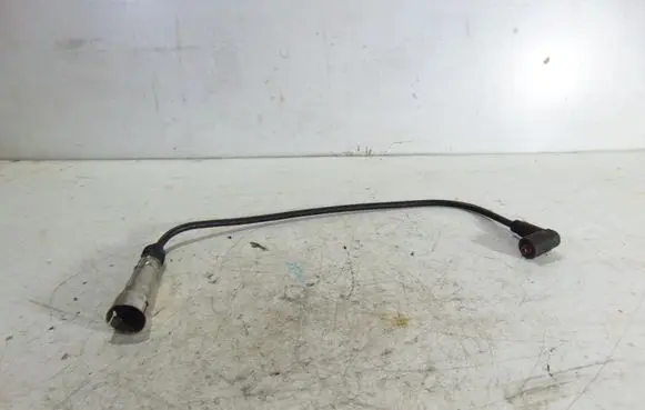 Volkswagen Golf III Ignition plug leads 036035255E