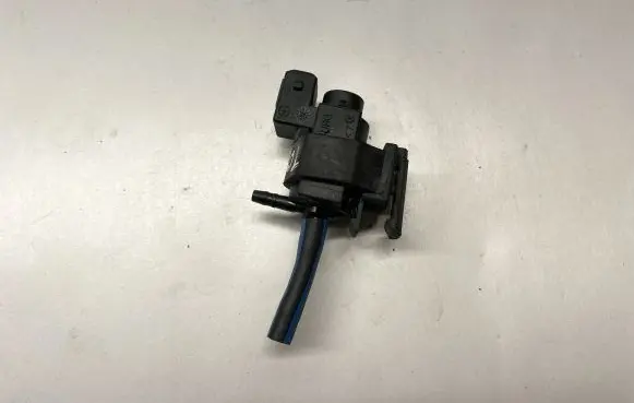 BMW X5 E70 Turbo solenoid valve 7810831 78108310