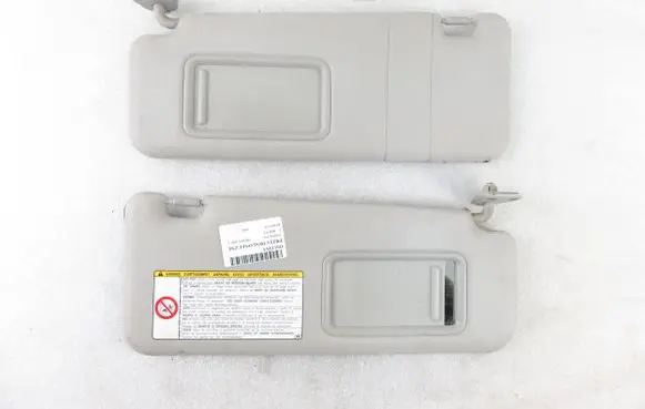 Daihatsu Sirion Sun visor clip/hook/bracket 