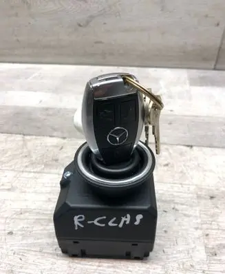 Mercedes-Benz R W251 Ignition lock A1645451308 33002807 7005459171706144