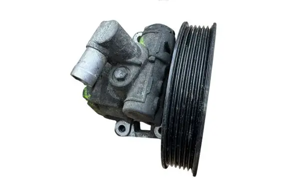 Mercedes-Benz E W211 Power steering pump A0044661201 0044661201