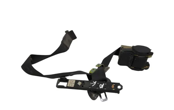 Volkswagen Golf III Front seatbelt 1H3857705B