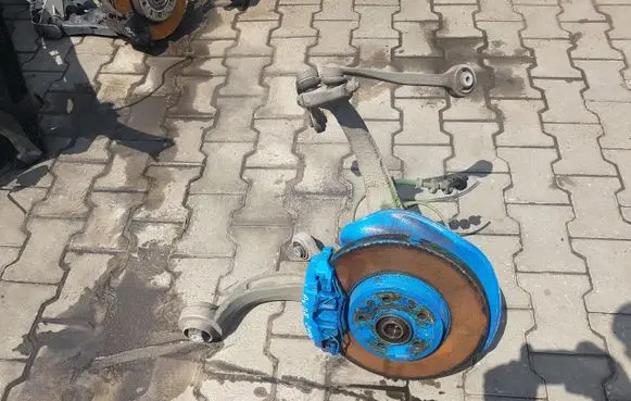 Audi A4 S4 B8 8K Front wheel hub spindle knuckle