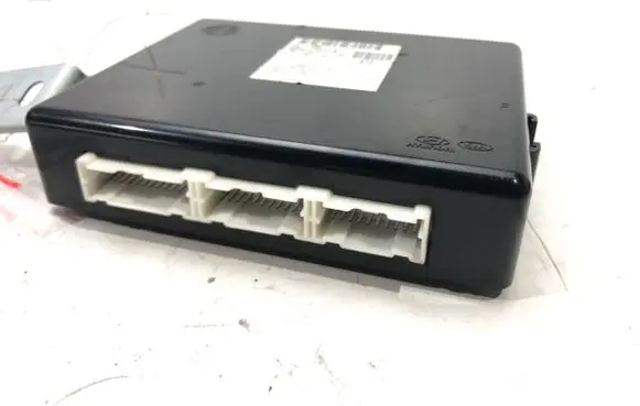 Hyundai Elantra Central body control module 
