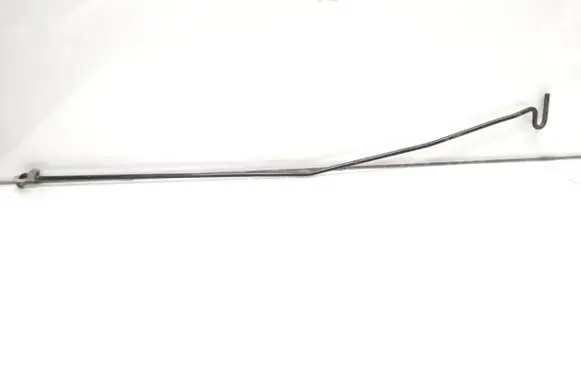 Suzuki Grand Vitara II Engine bonnet (hood) release handle