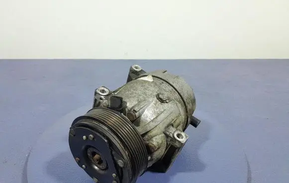 Renault Laguna II Air conditioning (A/C) compressor (pump) 8200021822