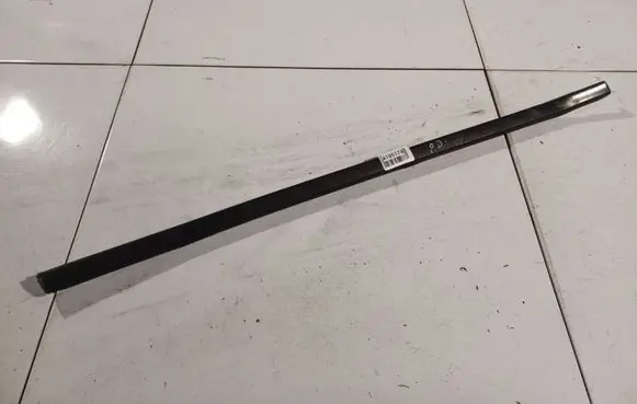 Ford S-MAX Front door glass trim molding 