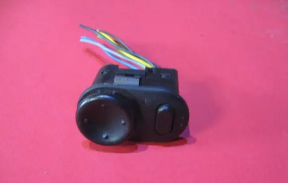 Opel Zafira A Wing mirror switch 90569752