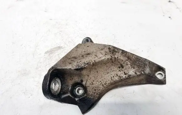 Audi A8 S8 D2 4D Engine mount bracket 4D0399113L