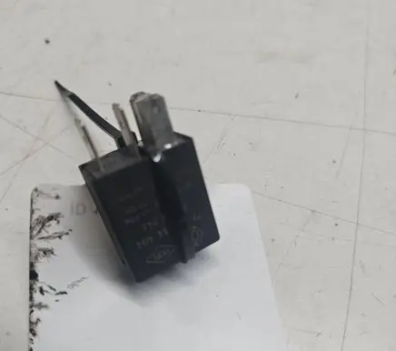 Renault Trafic II (X83) Other relay 7700414484