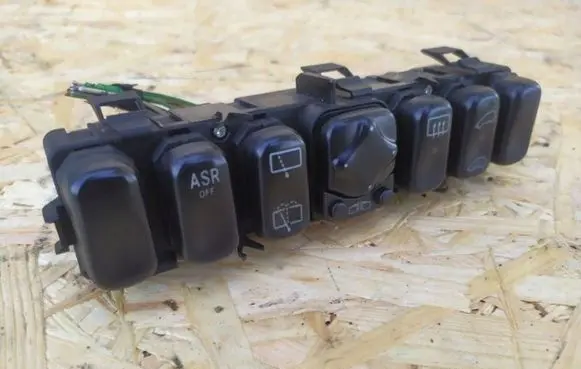 Mercedes-Benz A W168 Tailgate/trunk/boot open switch EEEEEEEE