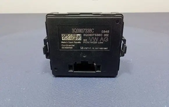 Volkswagen Golf Sportsvan Gateway control module 3Q0907338C