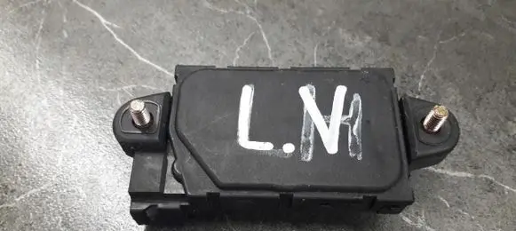 Hyundai Sonata Fuel tank cap lock motor 95730-38000